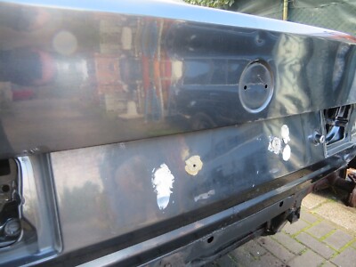 Originale BMW E34 Limousine Heckklappe in Diamantschwarz-metallic 