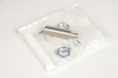 Balluff BES008L BES M18MI-PSC80B-S04G Sensor