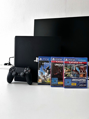 Sony PlayStation 4 Pro 1TB CUH-7216B Schwarz mit DualShock 4 & Spielen