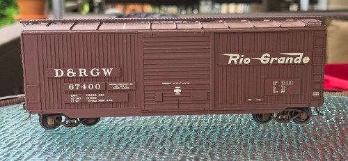 Denver Rio Grande 40' Boxcar 67400 ¿Plástico?  Rueda de plástico para camión Kadee Sprung O | Condition: New