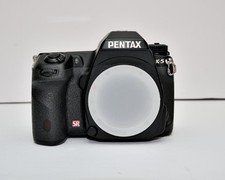 PENTAX Pentax K K-5 16.3MP Digital SLR Camera Body Only w/extra batteries