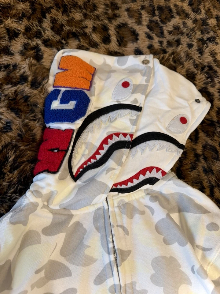 GLOW IN THE DARK WHITE BATHING APE DOUBLE HOODED SHARK JACKET- SIZE L - Image 3 of 4