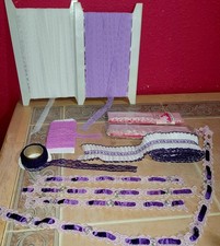 Ancien gros lot de restes de bordure en dentelle blanche violette