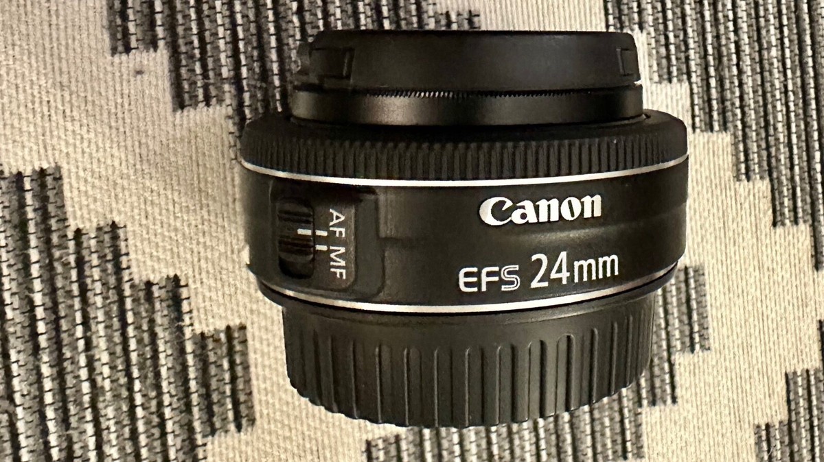 24mm Canon STM f⁄2.8 EF-S Lens Review - | Pancake Lenses Photo 