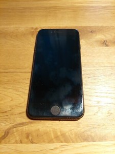 Apple iPhone 7 - 128GB - Schwarz (Ohne Simlock) A1778 (GSM)