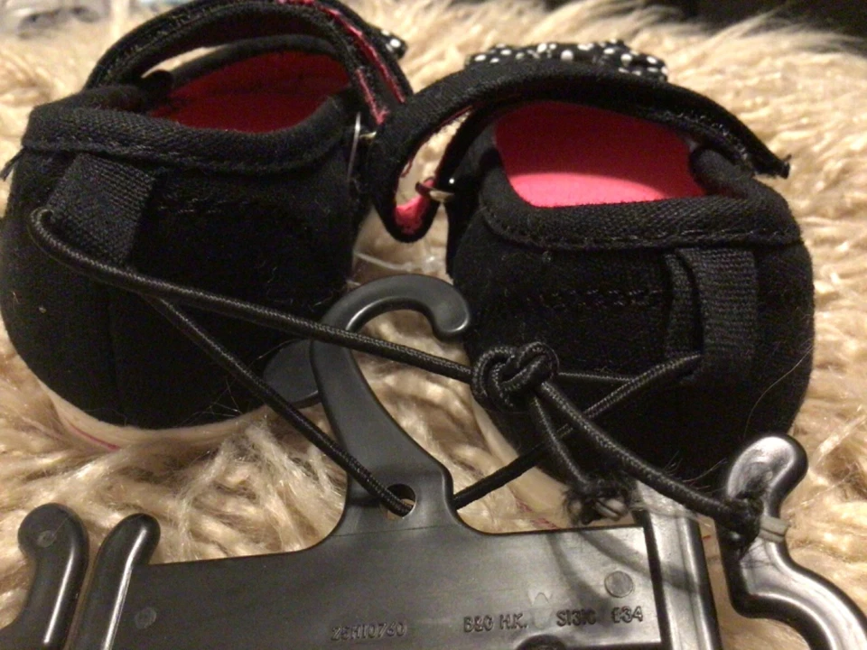 Garannimals~Niñas Pequeñas Talla 4 Zapatos Negros con Lazos a Lunares, Nuevos Foto 2 de 4