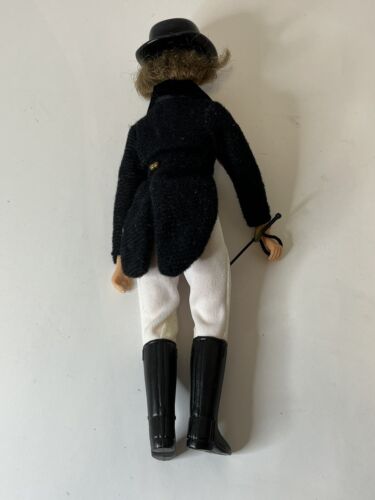Retired Breyer Horse Dover #950 Set W/ Saddle, Jockey 510 , And Bridle 2411 - Picture 9 of 9