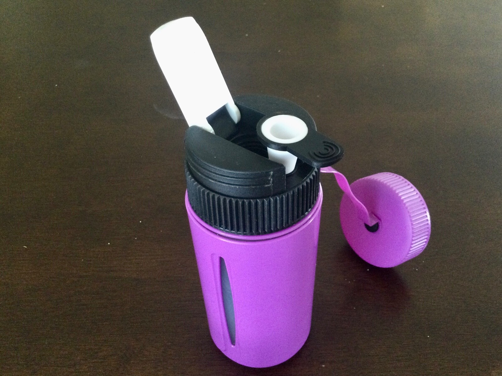 Novelty Water Bottle Hookah Pipe - Designed for a discreet smoking experience.