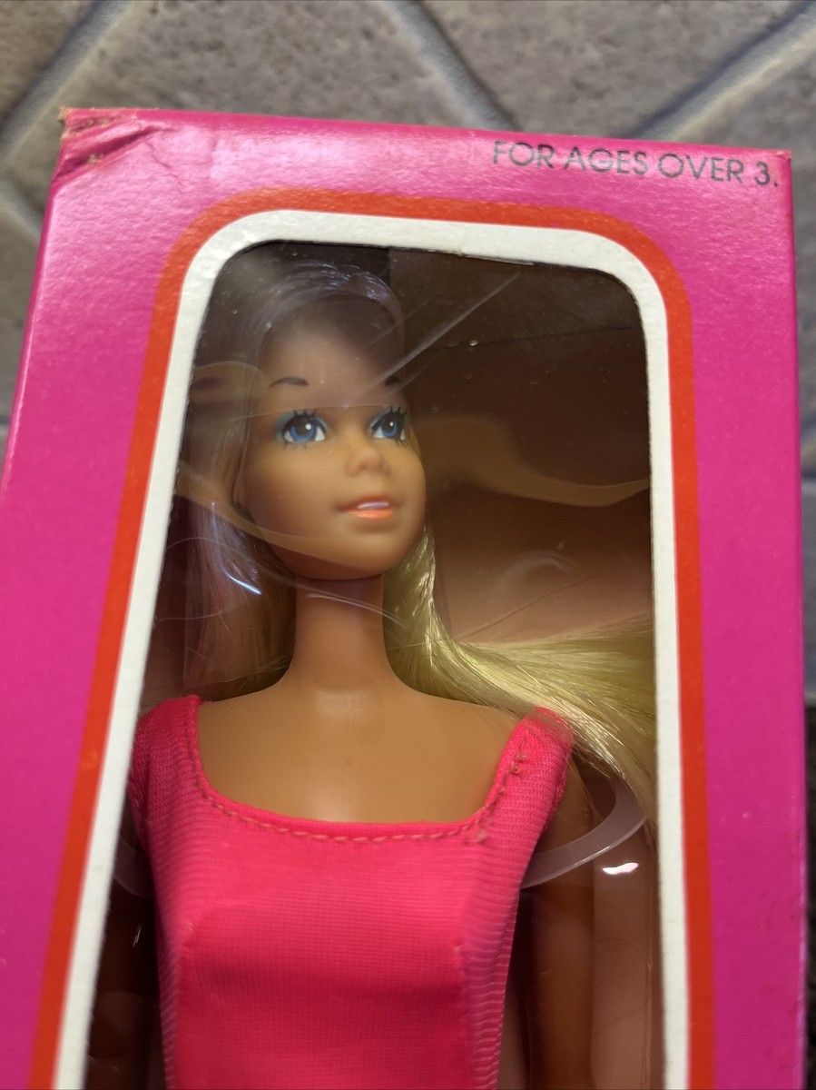 NIB 1975 Malibu Barbie Doll Mattel Vintage #1067 Twist N NIB 1975 Malibu Barbie Doll Mattel Vintage #1067 Twist N