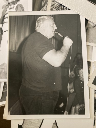 Collection 30+ vintage 1970s wrestler photos Masambula Big Daddy Les Kellett etc - Picture 2 of 5