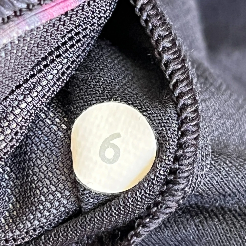 Sujetador deportivo Lululemon gris negro lunares atlético yoga espalda deportiva para mujer talla 6 Foto 3 de 4