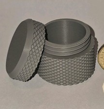 little 3D printed screw on lid pot in grey