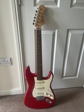 Squire Fender Stratocaster Electric Guitar Red