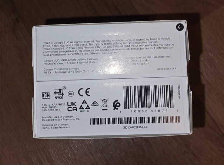 Fitbit Versa 4 (Schwarz / Aluminium) - NEU - Bild 2 von 3