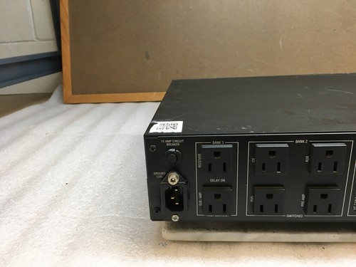 Panamax M5100-EX Home Theater Power Conditioner 11-Outlet Surge Protector - Picture 6 of 9