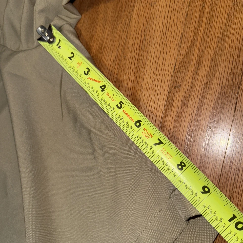 Bermuda de golfe Haggar masculina tamanho 42 plissada frente bronzeada cintura elástica secagem rápida - Imagem 4 de 4