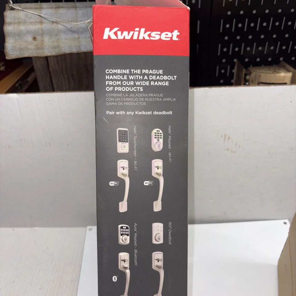 Manija de puerta de entrada de níquel satinado Kwikset Prague solo con perilla redonda Pismo Foto 2 de 4