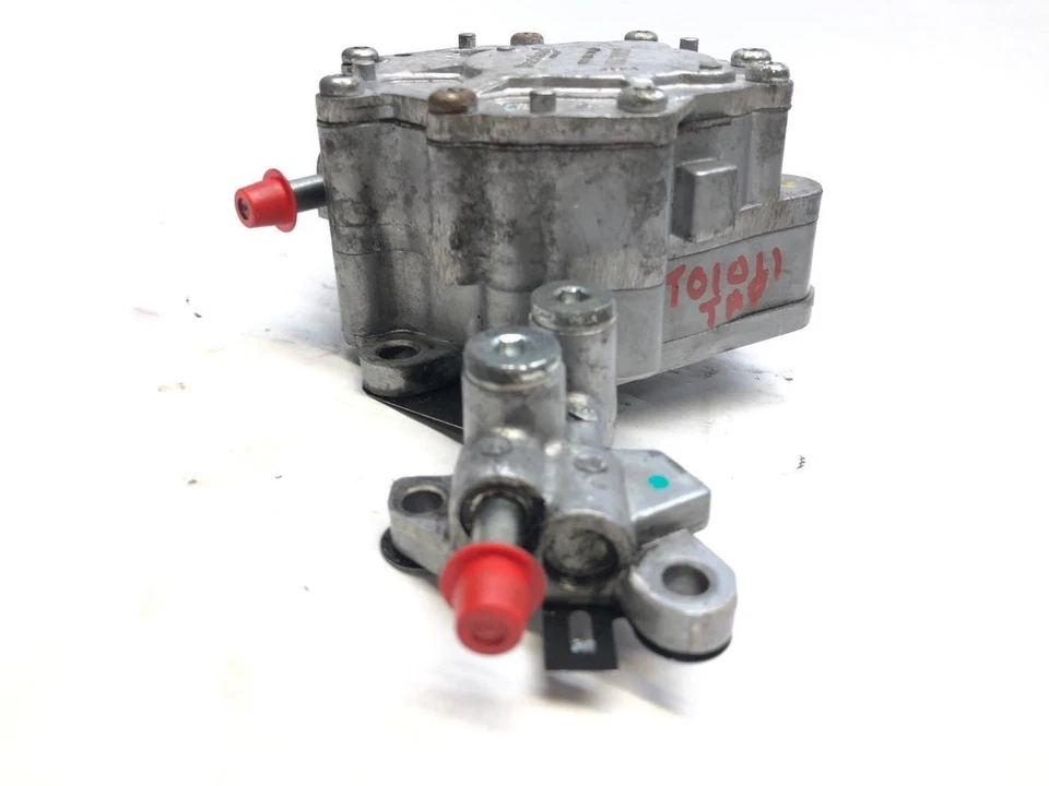 Bomba de vacío de combustible Volkswagen Jetta TDI 2003-2007 Bew BRM BHW OEM 0381452090 Foto 4 de 4