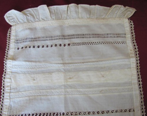 19C. ANTIKES SET MIT ZWEI HANDBESTICKTEN KINDER KIND BABYDECKEN ABDECKUNGEN - Bild 6 von 12