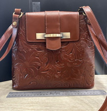 PATRICIA NASH Tooled Leather LARONE Crossbody Handbag FLORENCE TAN Purse