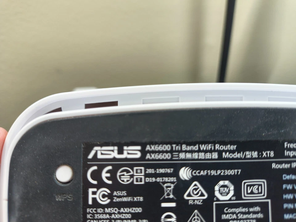 ASUS ZenWiFi AX6600 Tri-Band Mesh WiFi 6 System (XT8 1PK - White) - Image 4 of 4