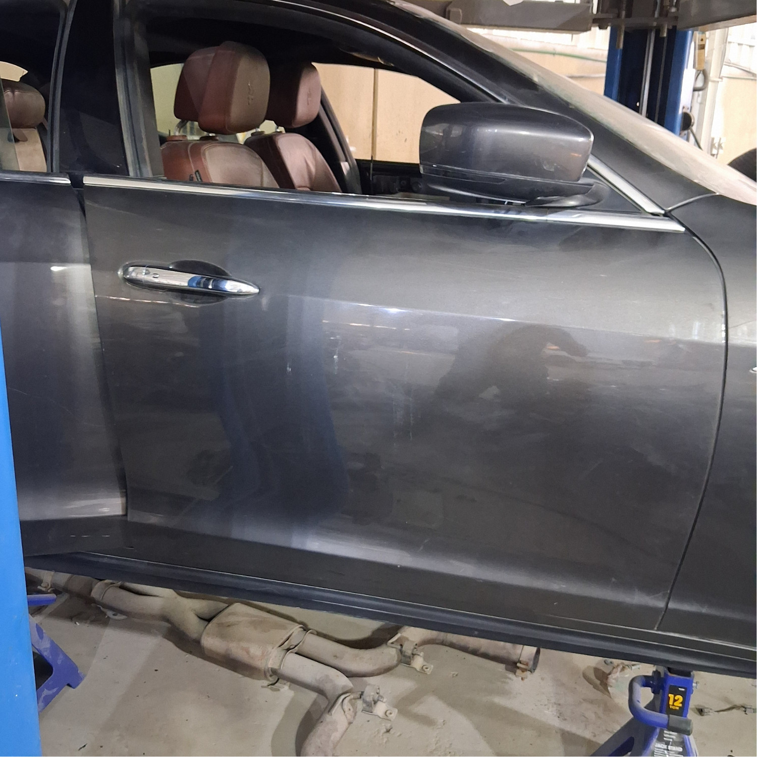 Maserati Ghibli 2014-2020 Glove box P/N 670018459