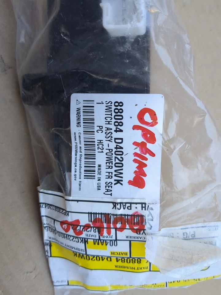 Conjunto de interruptor delantero eléctrico genuino Kia Optima 16-20 88084-D4020WK genuino OEM Foto 3 de 3