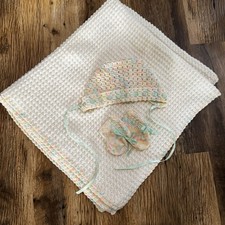 Vintage Waffle Weave Baby Blanket Yellow Trim great gift Super Soft Booties Hat