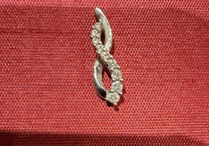 10K White Gold Natural Diamond Infinity Journey Pendant .77gr