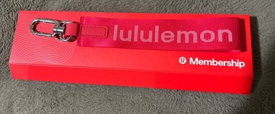 NEW Exclusive Lululemon Collective Pinnacle Never Lost Keychain