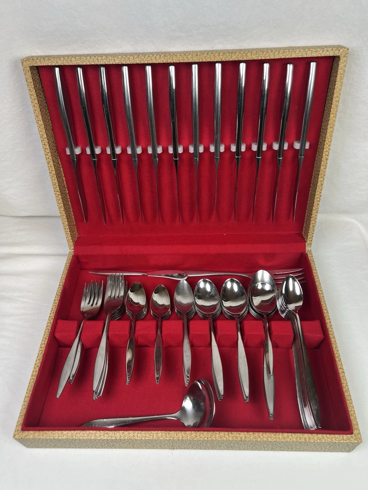 Scientific Stainless By Oneida Flatware Set Lot Of 74 Pieces With Case