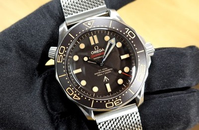 OMEGA 42 mm Seamaster Diver 300M TITAN NTTD No Time To Die James Bond 007 BOX