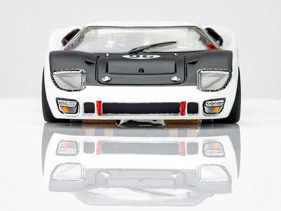 AFX Mega G+ Ford GT40 Mk II 1966 Daytona #96 HO Slot Car