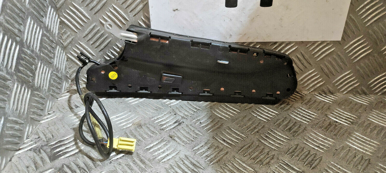 Picture 3 of 4