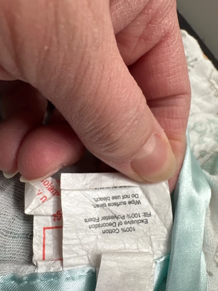 Manta de seguridad para bebé Bananafish Lovey con cabeza de jirafa de felpa suave y ribete satinado Foto 4 de 4