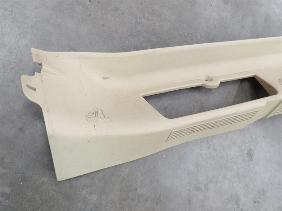 Tapicería de piso trasera de cabina @ Midgate Light Cashmere 2007-2013 Chevy Avalanche Foto 3 de 4