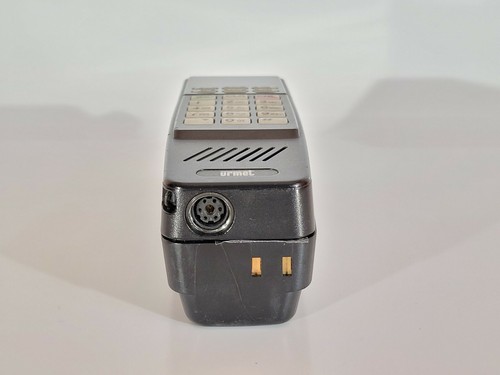 URMET 1295 - MOBILE PHONE BRICK CELL VINTAGE RETRO RARE MOVIE COLLECTABLE - Photo 7 sur 8