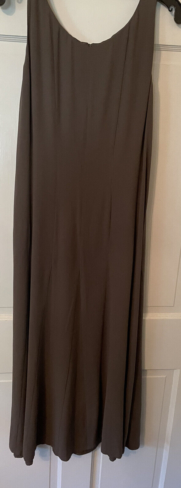 Eileen Fisher taupe sleeveless silk side zip midi… - image 3