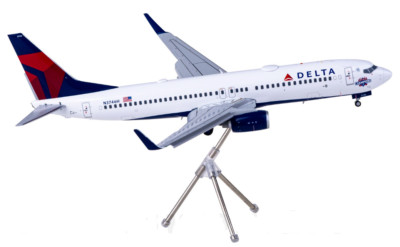 1:200 GeminiJets DELTA BOEING 737-800W Passenger Plane Flap Down Diecast Model