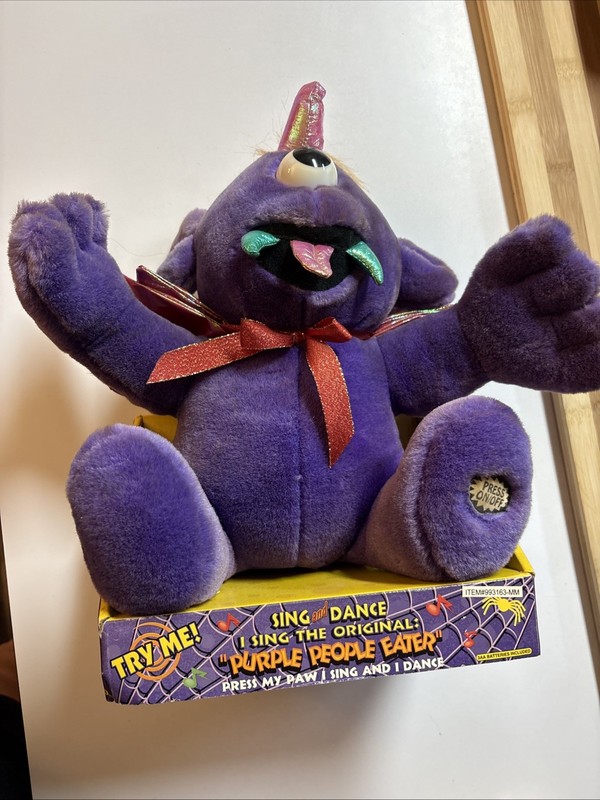 Vintage 1999/2000 Purple People Eater Dan Dee NEW In Original Packaging Plush