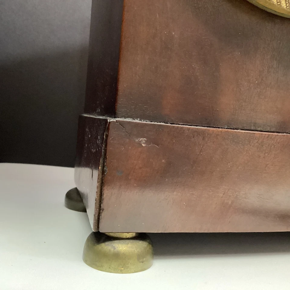 古董 c1812 地幔时钟 不工作零件 仅木质贴面表壳 带钥匙 — 第 4/4 张图片