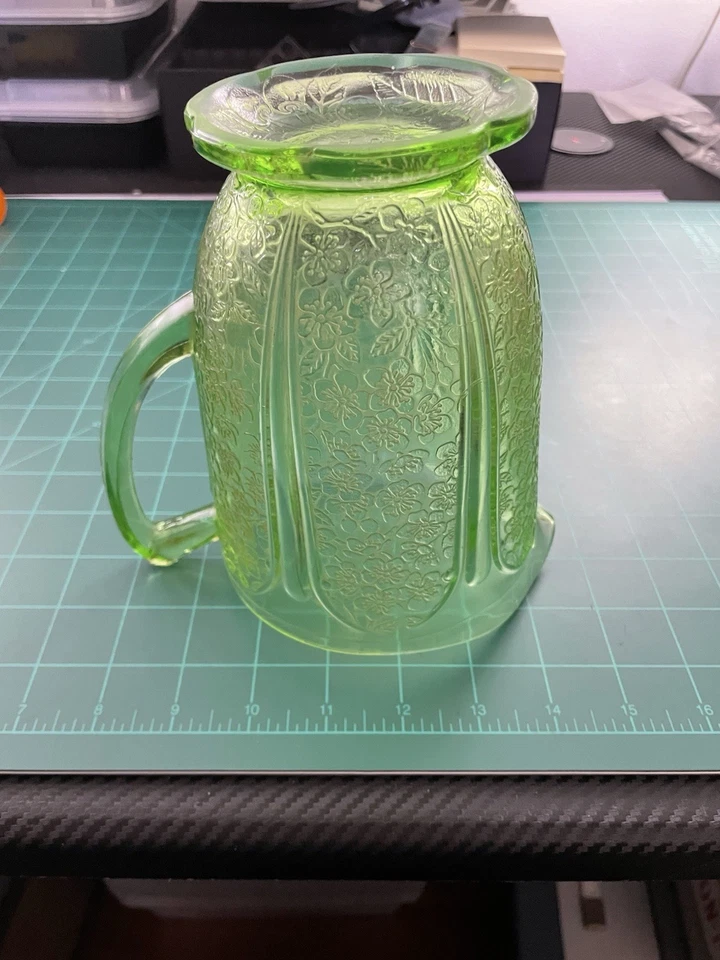Vintage Uranium Depression Jeanette Cherry Blossom Pitcher - Image 4 of 4