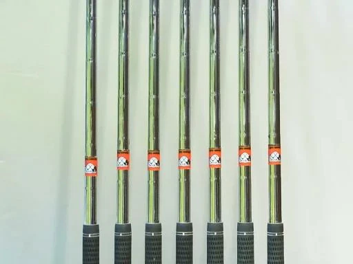 TaylorMade TOUR Preferred Forged 2009 Iron Set 4-9,Pw 7pc Flex Stiff - Image 2 of 4