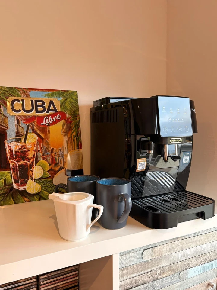 De'Longhi Magnifica Start- wie neu*