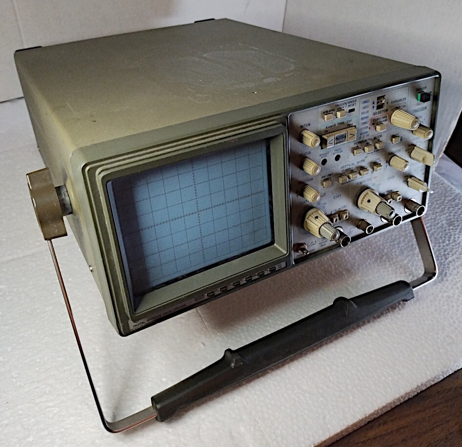 オシロスコープ　日立　HITACHI VC-6045A オシロスコープ 日立 HITACHI VC-6045A