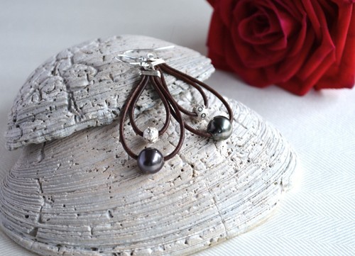 Genuine Tahitian Pearl Leather Dangling Earrings Sterling Silver Bead/Closure - Picture 3 of 12