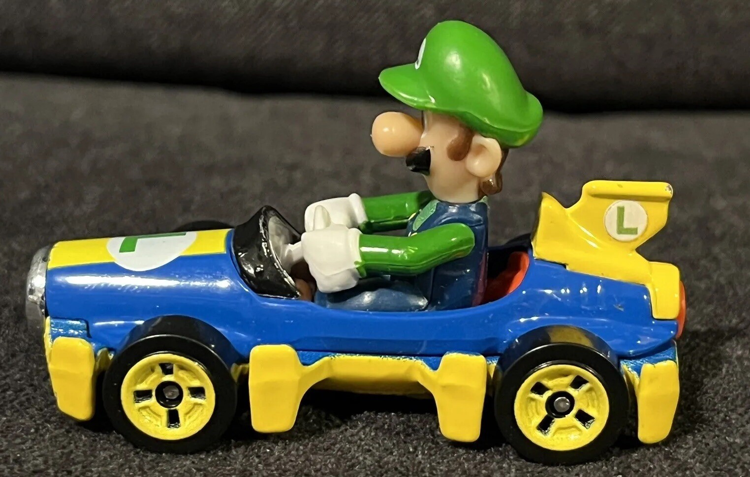 Hot Wheels 2018 Die Cast Mario Cars Bowser Pink Car & Luigi Race Car