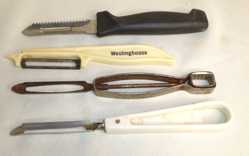 Vintage Vegetable Peeler w/ Bean Stringer, M&M Mfg Westinghouse corer Lot of 4