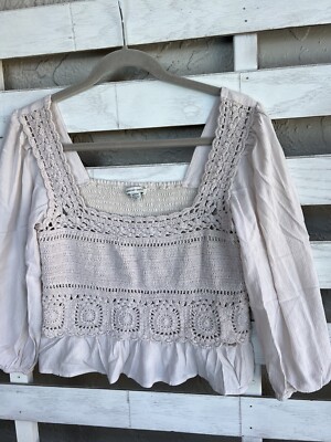 american eagle crochet top