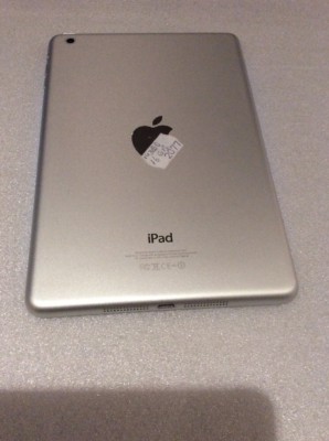 Apple iPad Mini A1432 16GB WIFI White/Silver | eBay